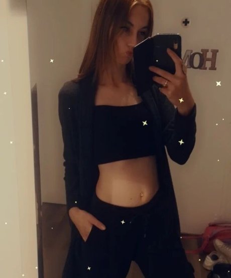 Gina gzuz nacktheit porno bilder