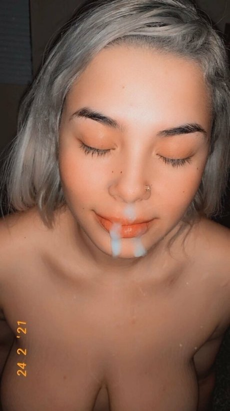 Vanessa Ayavar erwachsene freie foto