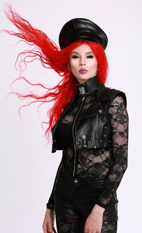 Veronica Carol Blades kunst nackten galerien