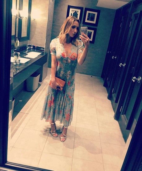 Lucy Jo Hudson exklusive top bild