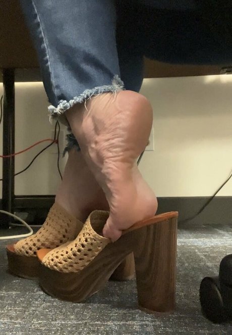 HopesPrettyPiggies schauspielerin nackt foto