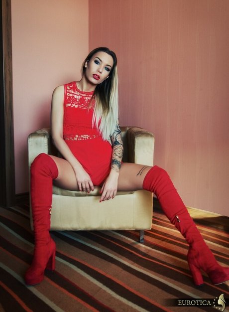 jennifer szmsi_ exklusive akt galerie