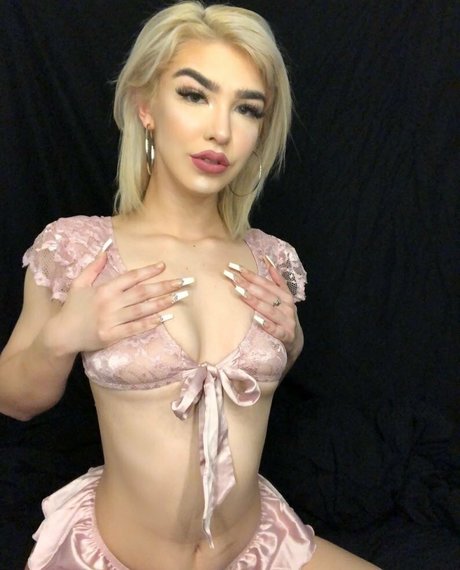 Dieyoucuck model exklusive foto