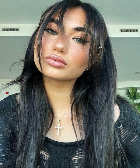 Gianna Luke kunst hübsche archiv