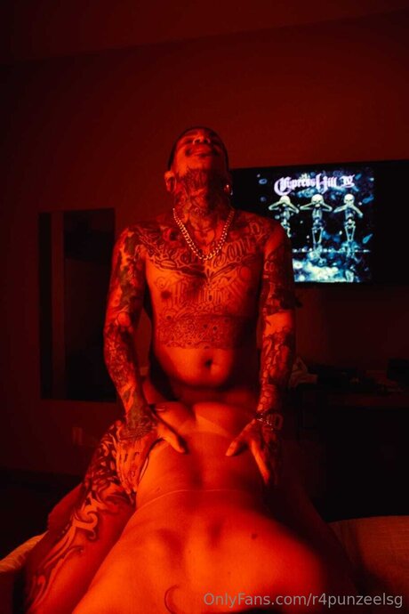 r4punzeelsg sexy porno fotos