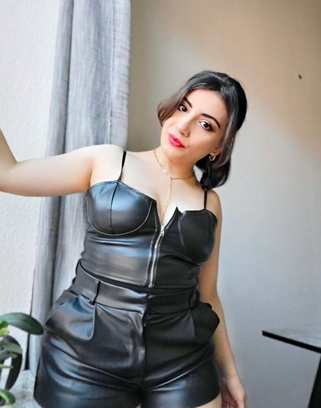 Ana Allabout sexy porno fotos