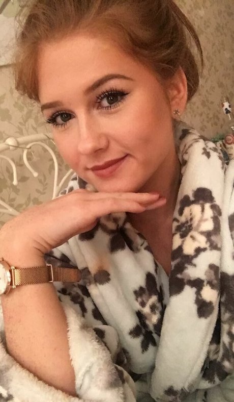 Chloe Rock erotische sex galerie