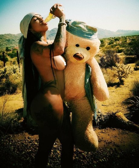 flyyytattedsky exklusive sexy bilder