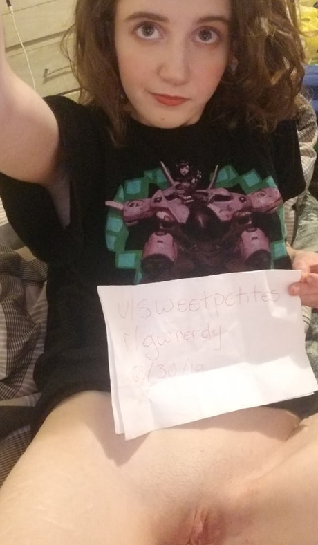 Sweetpetites exklusive nackt fotos