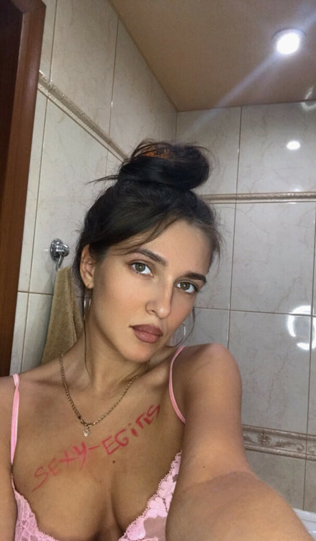 Katarina Gelato pornostar nette bild