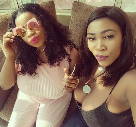 milf brille onlyfans xxx kunst bilder