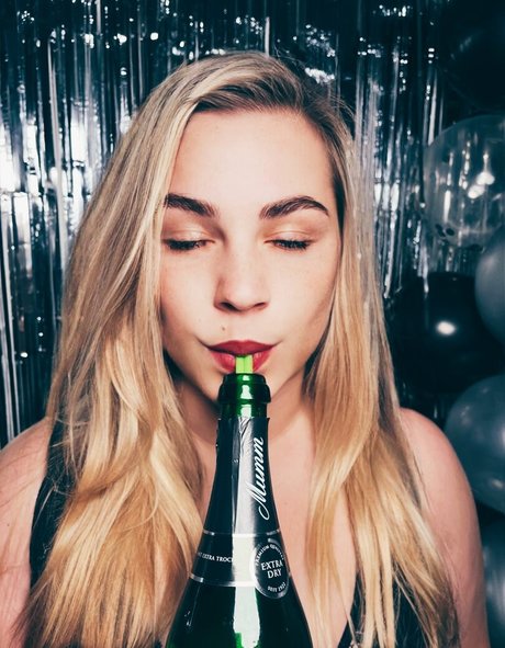 Emmadizzy perfekte pornostar archiv