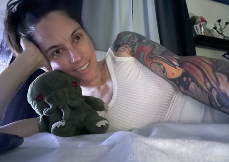 BarbieTheWelder nackt kunst fotos