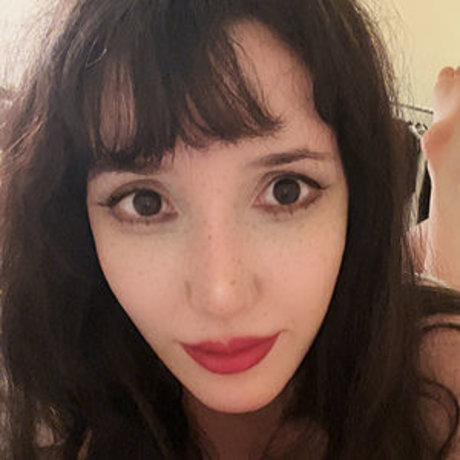 Takai Desu erotische heiße foto