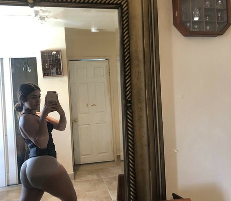 Latina California Girl schauspielerin nackt galerien