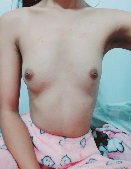 Skinny Lala model hd fotos