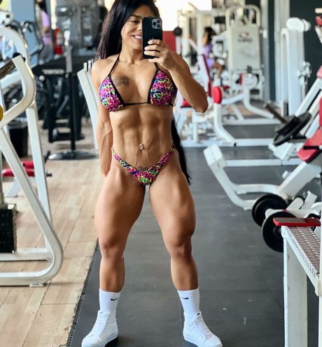 Yanet schauspielerin nacktheit fotos