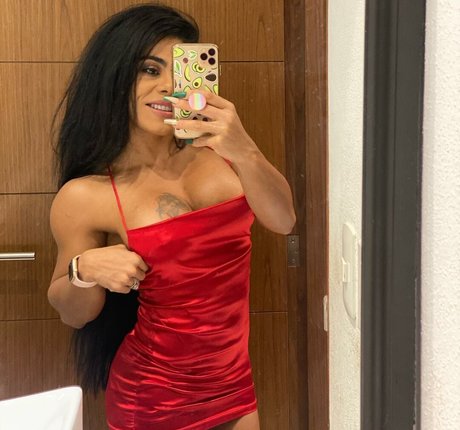 Yanet heiße erwachsene fotos