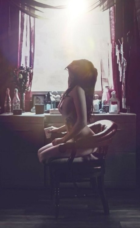 Madame Any erwachsene heiße archiv