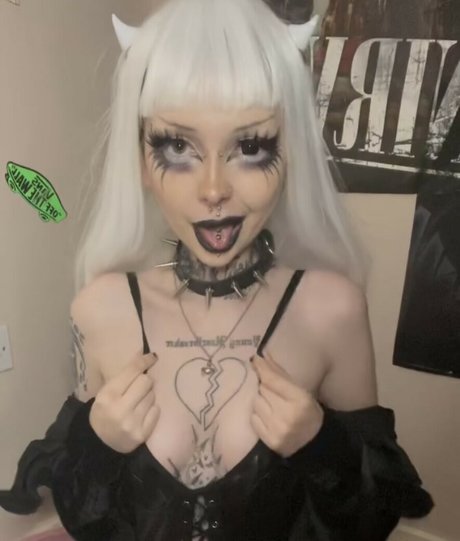 Skullfuked sexy nackte bilder