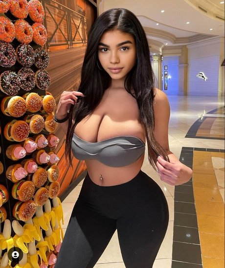 Zarah Heavens xxx schöne archiv