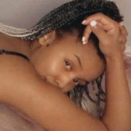 Coffie x model nacktheit galerie