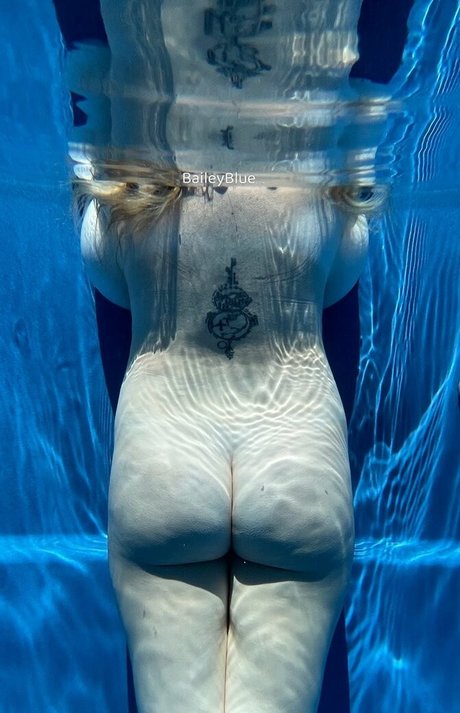 Bailey Blue hübsche nackt foto