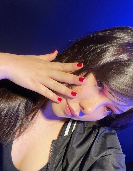 Julia Nakamura exklusive kostenlose fotos