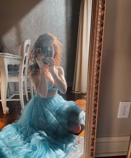 White Cat Whispers ASMR heiße porno foto