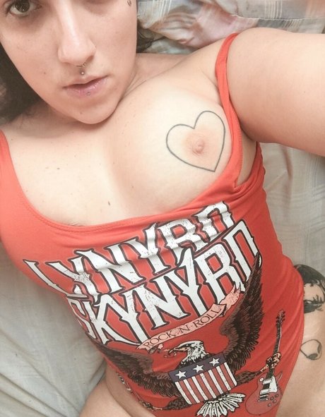 Pimenta Suicide nacktheit kostenlose bild