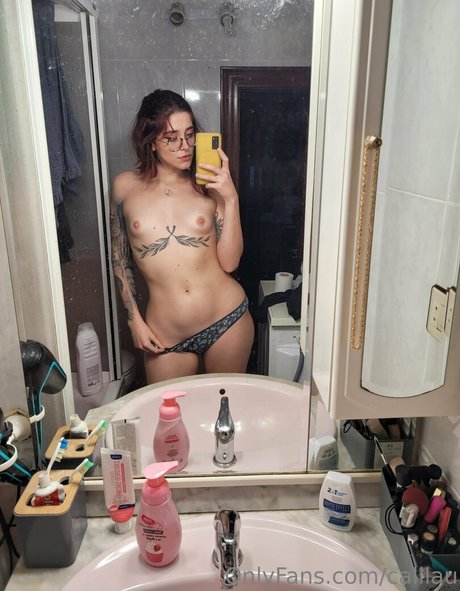 Calilau98 model sexy foto