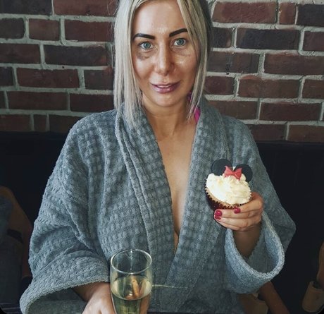 GailScott erwachsene top bilder