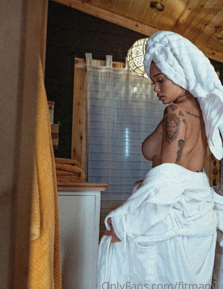 The Fit Mami nacktheit akt galerie