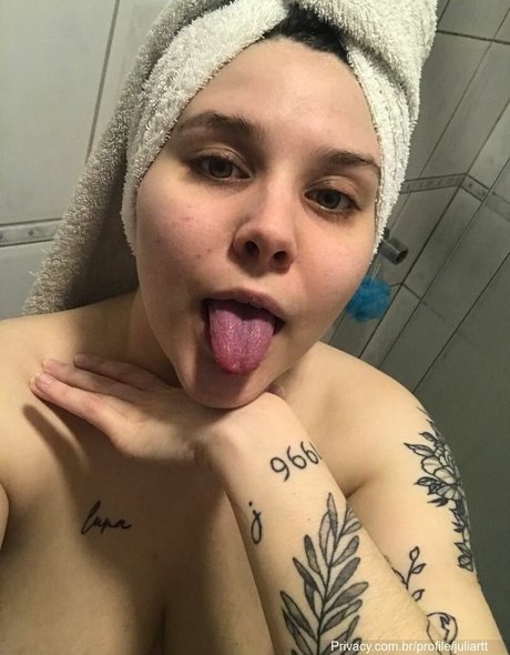 Juliartt top heiße foto