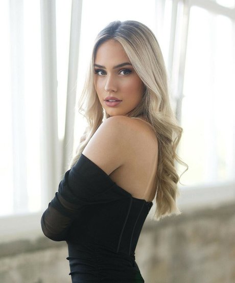 yoga asiatische onlyfans hd schöne fotos