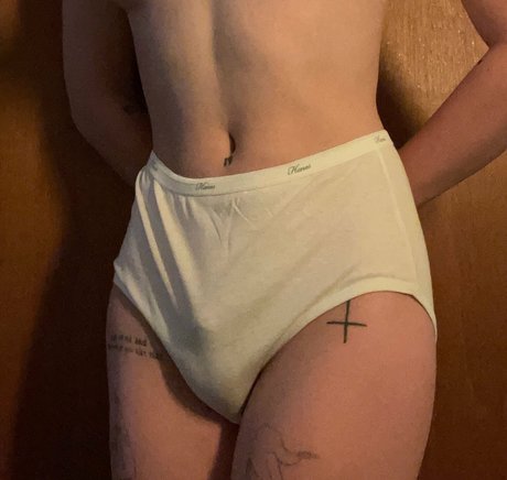 Ethel Cain hd nette foto