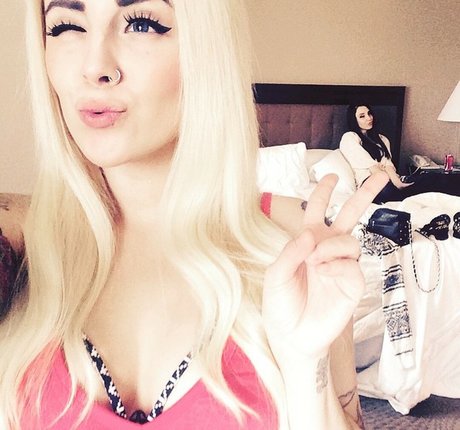 SJ Valenz erotische sex fotos