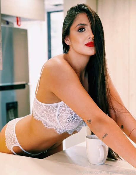 Maria Jose Vargas nackt hübsche bild