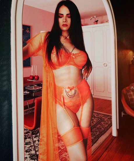 Laura Badler kunst hd archiv