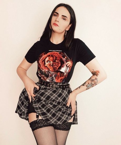 Laura Badler freie hd bilder