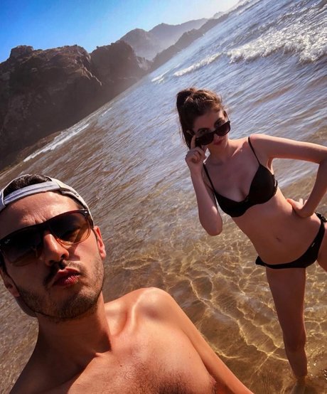 Claire Chust top schöne galerie