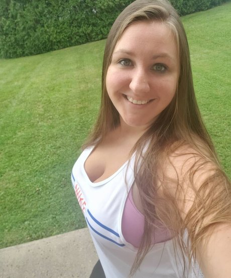 Caityy Cakesss heiße nackt archiv