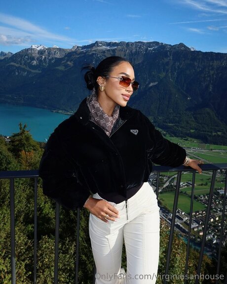 FitBabeXOXO kunst schöne galerien