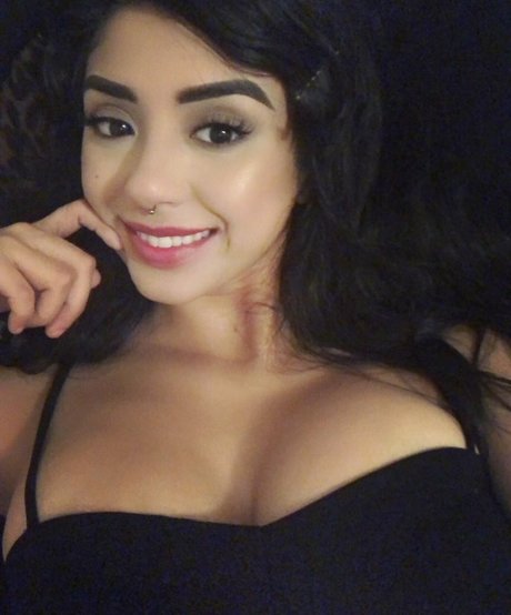 Alexandra Nicole erwachsene nette fotos