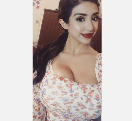 Alexandra Nicole model top fotos