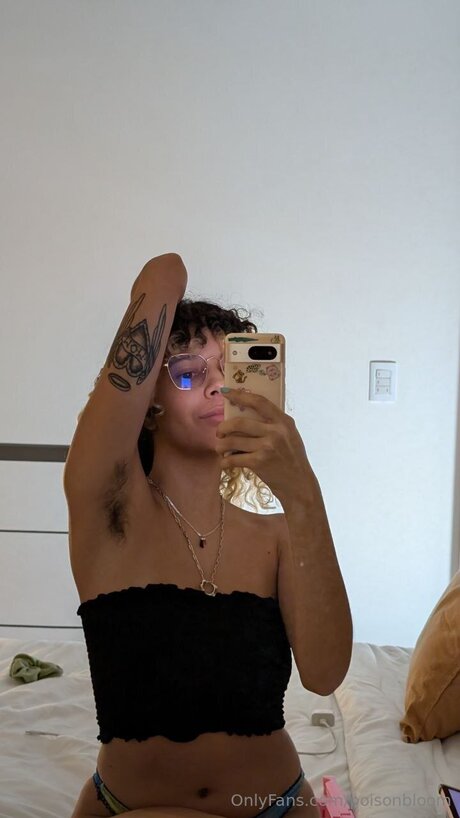 poisonbloom top beste bild