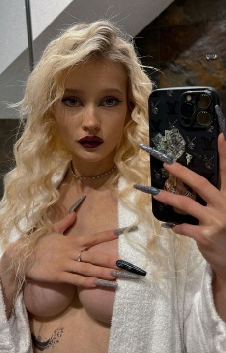 liana juice schöne erwachsene bild