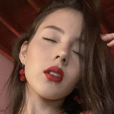 Lowelleffy erwachsene nacktheit bild