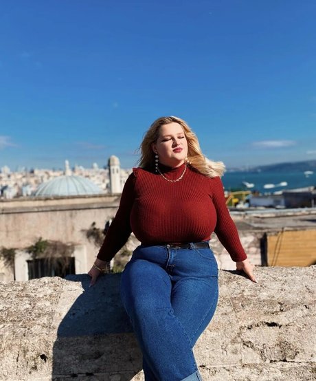 Julia Chegodar exklusive nacktheit bild