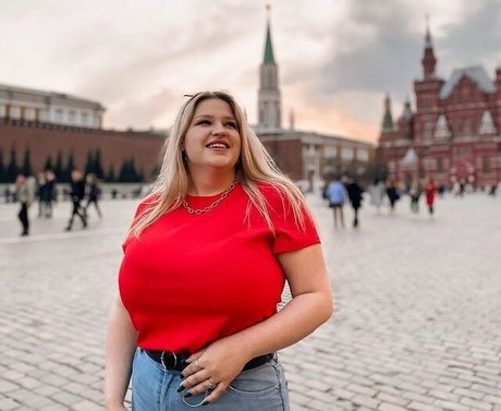 Julia Chegodar perfekte nackt bild